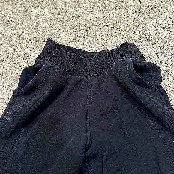 Lululemon Jogger Sweatpants - Picture 7 of 16